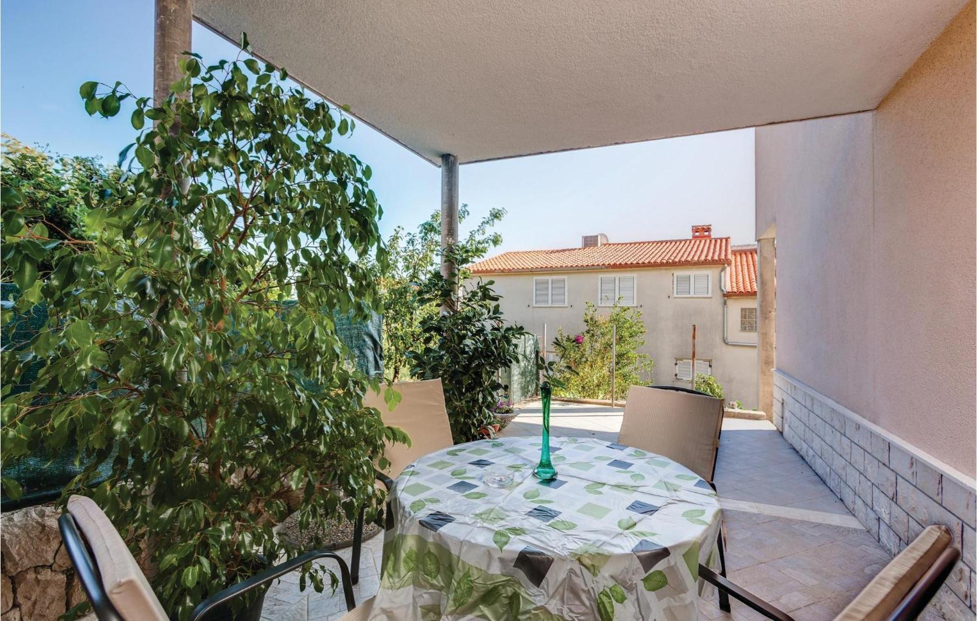 Amazing Apartment In Podstrana With Wifi Eksteriør bilde